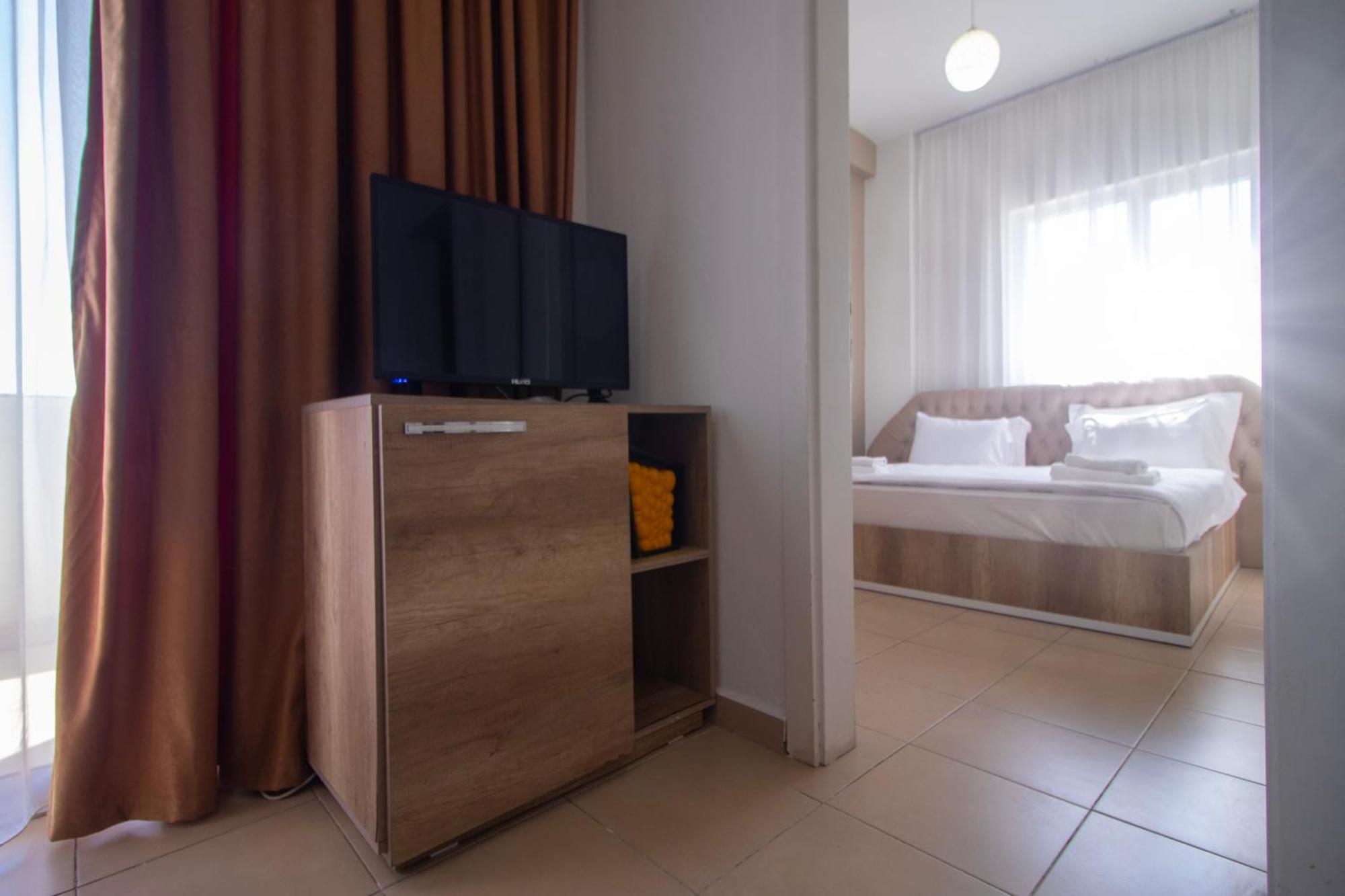Hotel Princ Голем Экстерьер фото